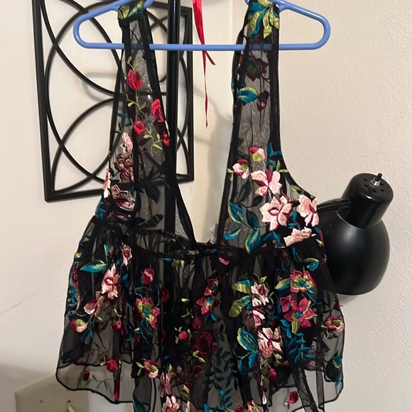 ecote’ babydoll sheer black top size xs. Beautiful design, perfect condition - Picture 8 of 8